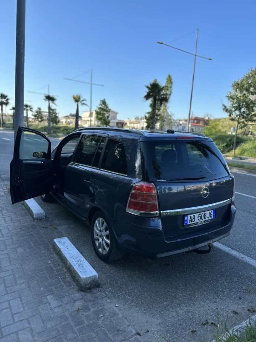 Louer une voiture à Durrës