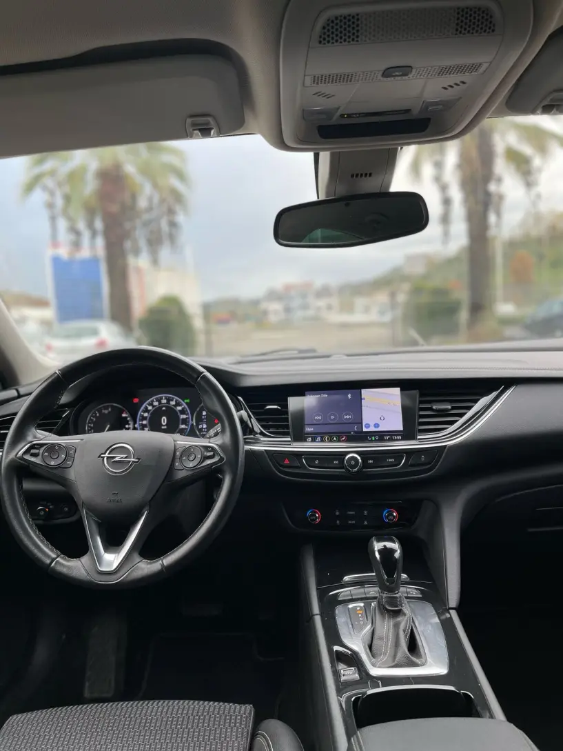 Rent a car in Tirana