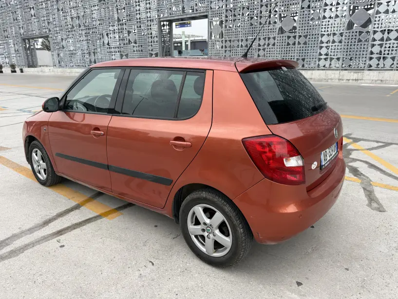 Auto mieten in Tirana
