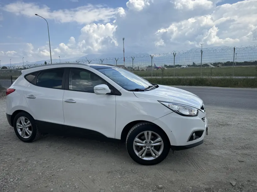 Wynajmij samochód w Tirana