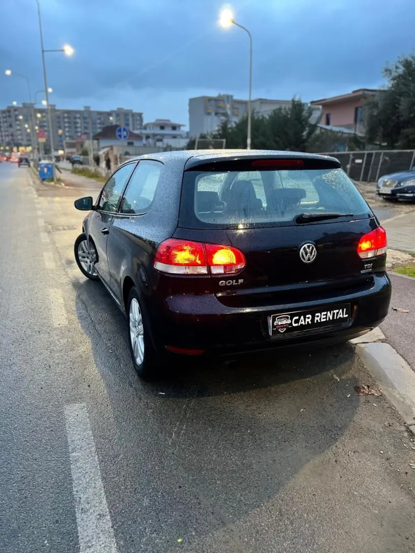 Wynajmij samochód w Tirana Wynajmij samochód w Tirana
