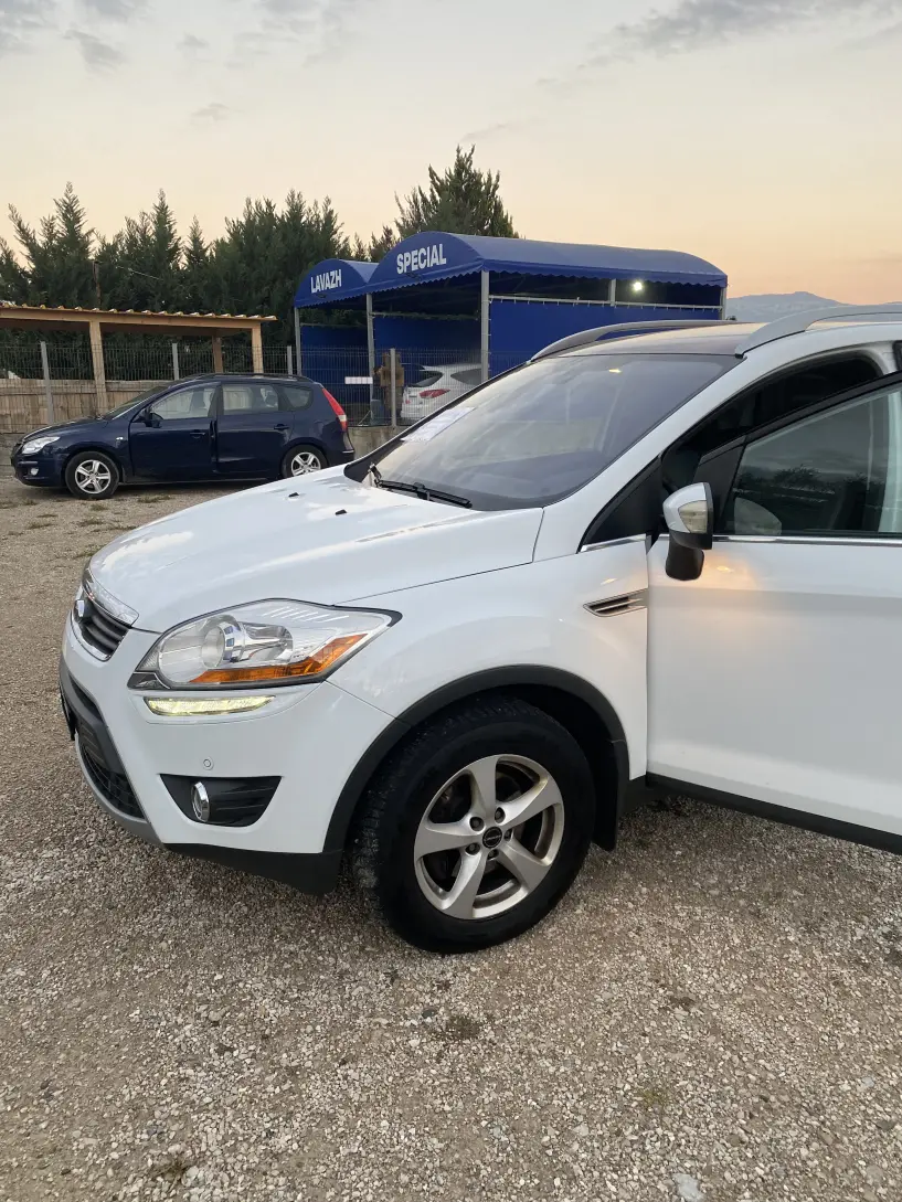 Wynajmij samochód w Tirana