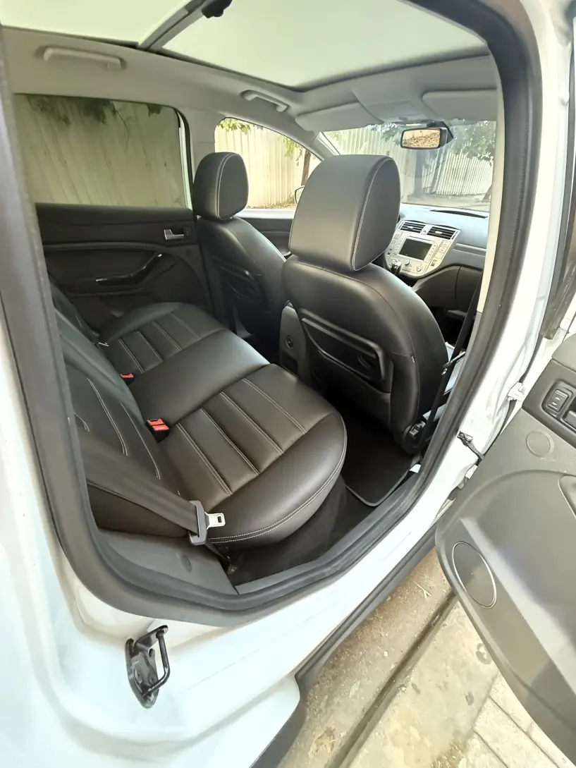 Wynajmij samochód w Tirana