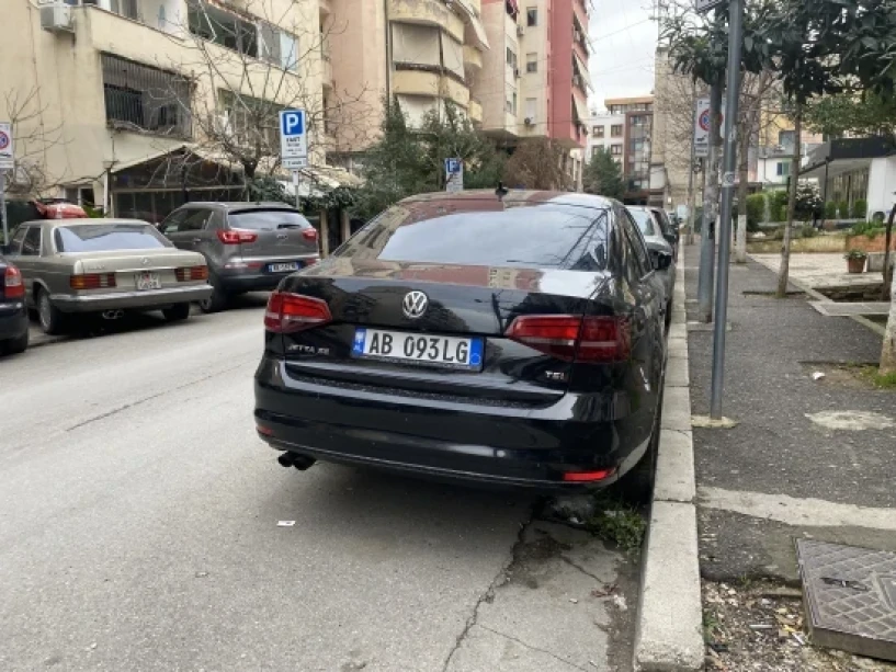 Rent a car in Tirana