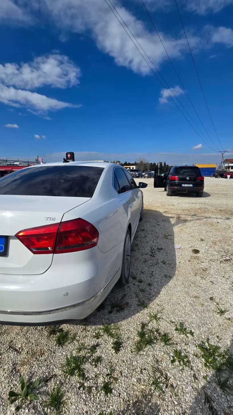 Louer une voiture à Tirana