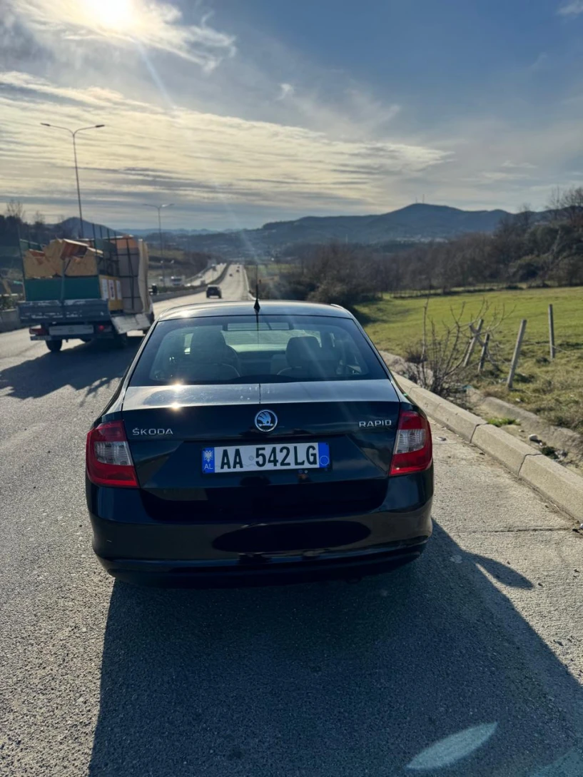 Noleggia un'auto a Tirana