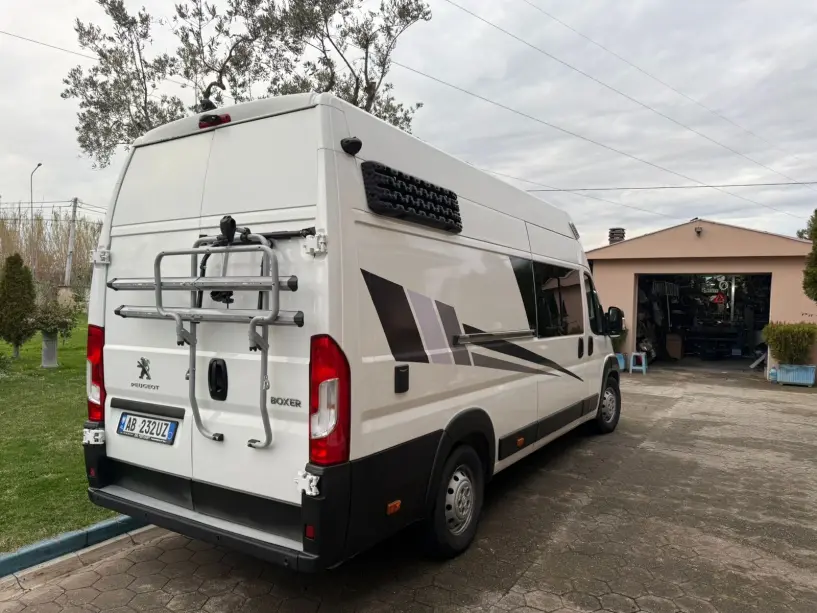 Louer une voiture à Tirana