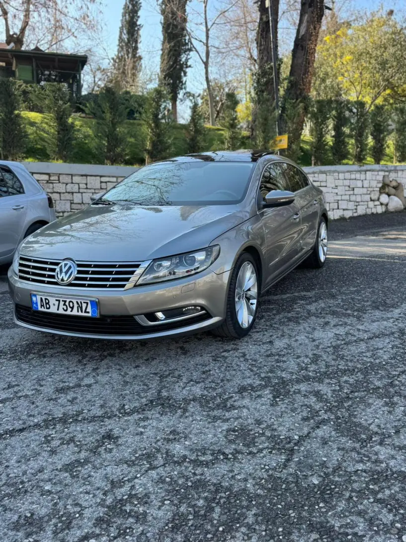 Wynajmij samochód w Tirana