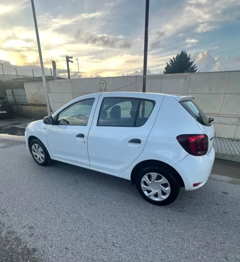 Auto mieten in Tirana