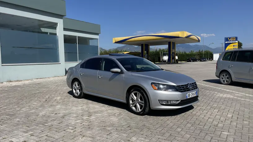 Wynajmij samochód w Tirana