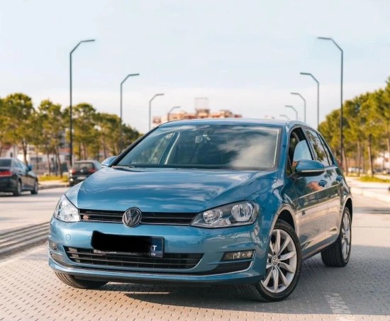 Rent a 2013 Volkswagen Golf 7 in Tirana