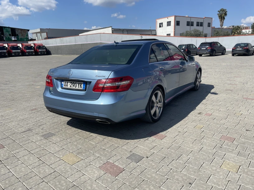 Rent a car in Tirana