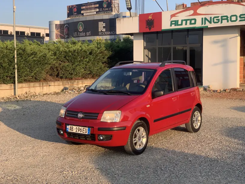 Noleggia un'auto a Tirana Noleggia un'auto a Tirana