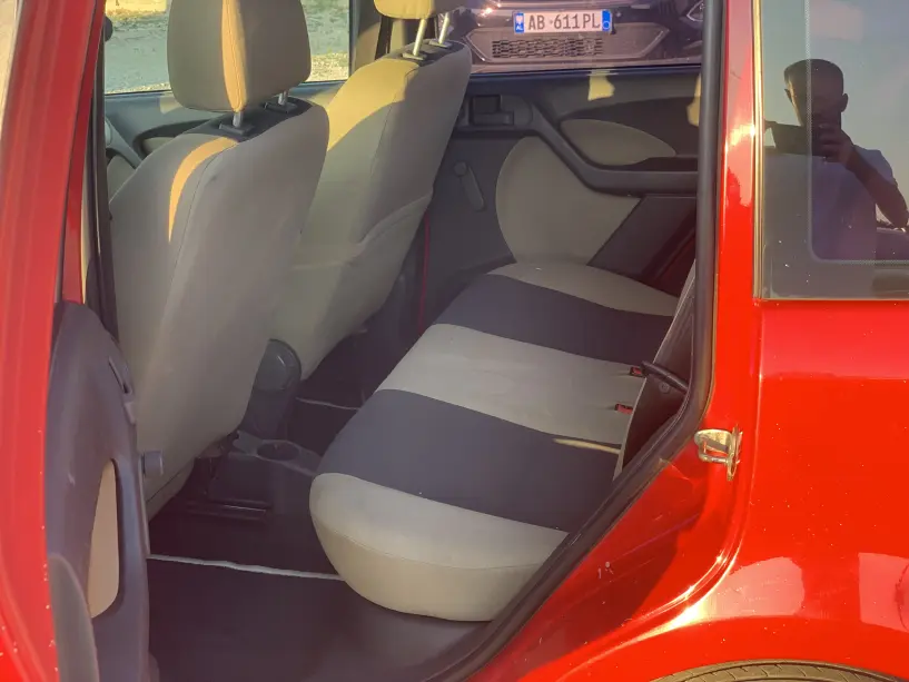 Noleggia un'auto a Tirana Noleggia un'auto a Tirana