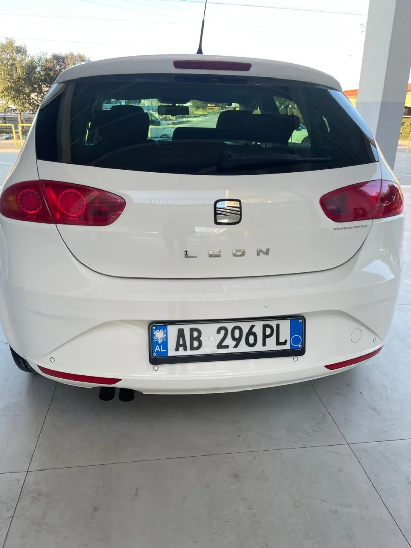 Louer une voiture à Tirana