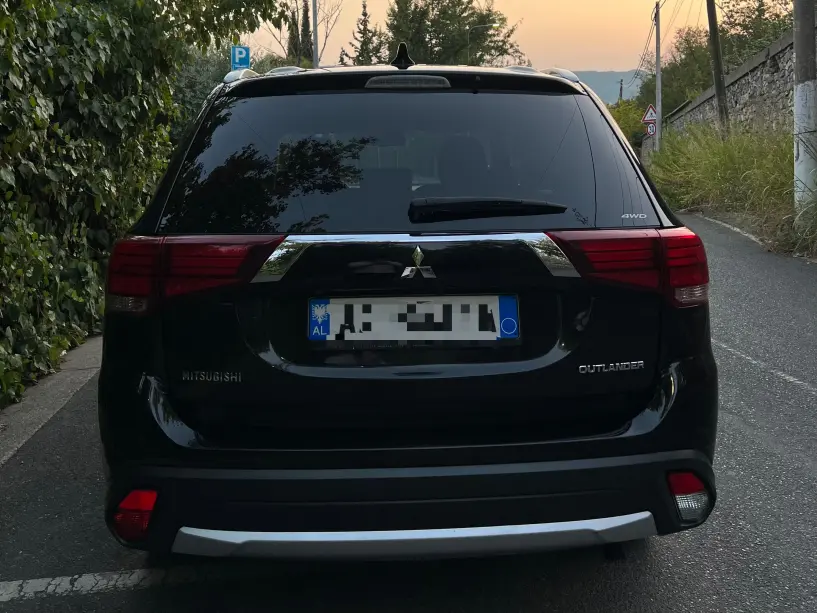 Noleggia un'auto a Tirana Noleggia un'auto a Tirana