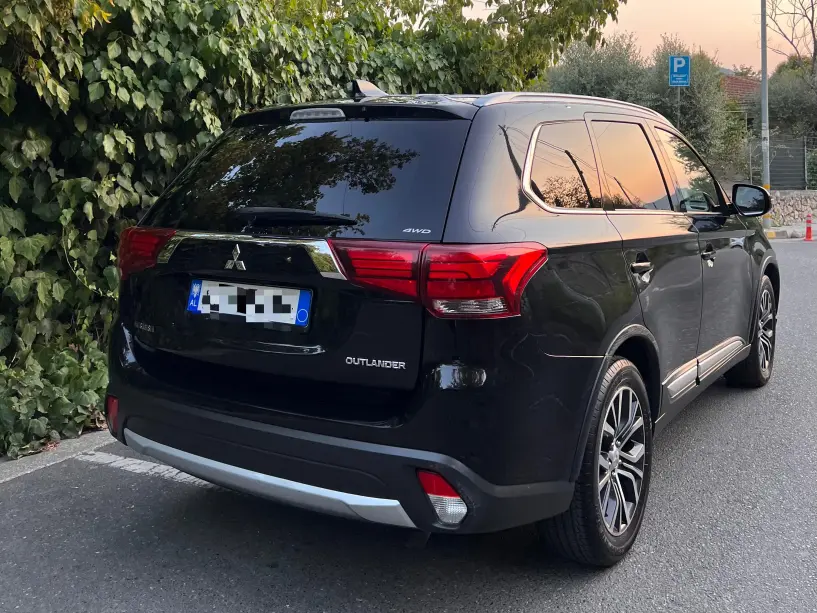 Noleggia un'auto a Tirana Noleggia un'auto a Tirana
