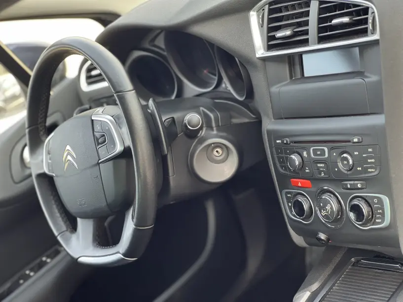 Wynajmij samochód w Tirana