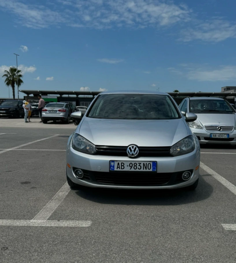 Rent a car in Tirana