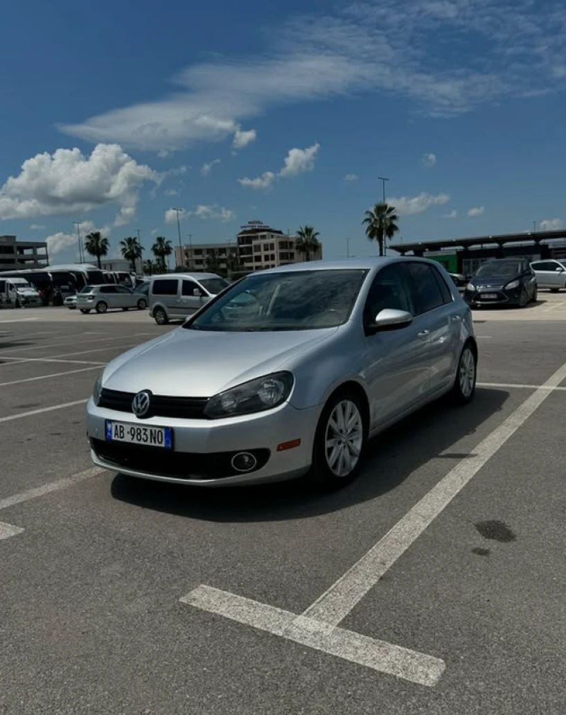 Rent a car in Tirana