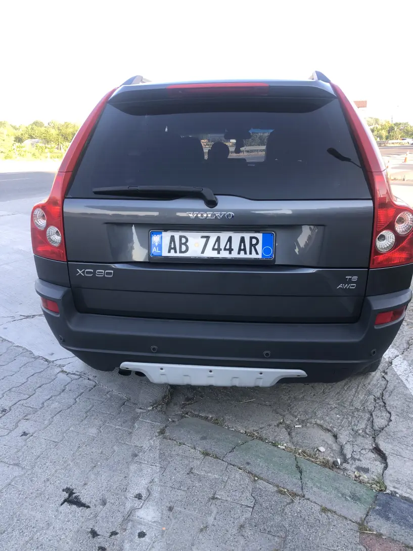 Noleggia un'auto a Tirana Noleggia un'auto a Tirana
