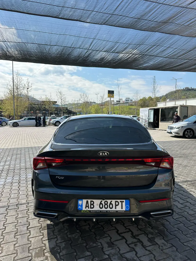 Louer une voiture à Tirana Louer une voiture à Tirana