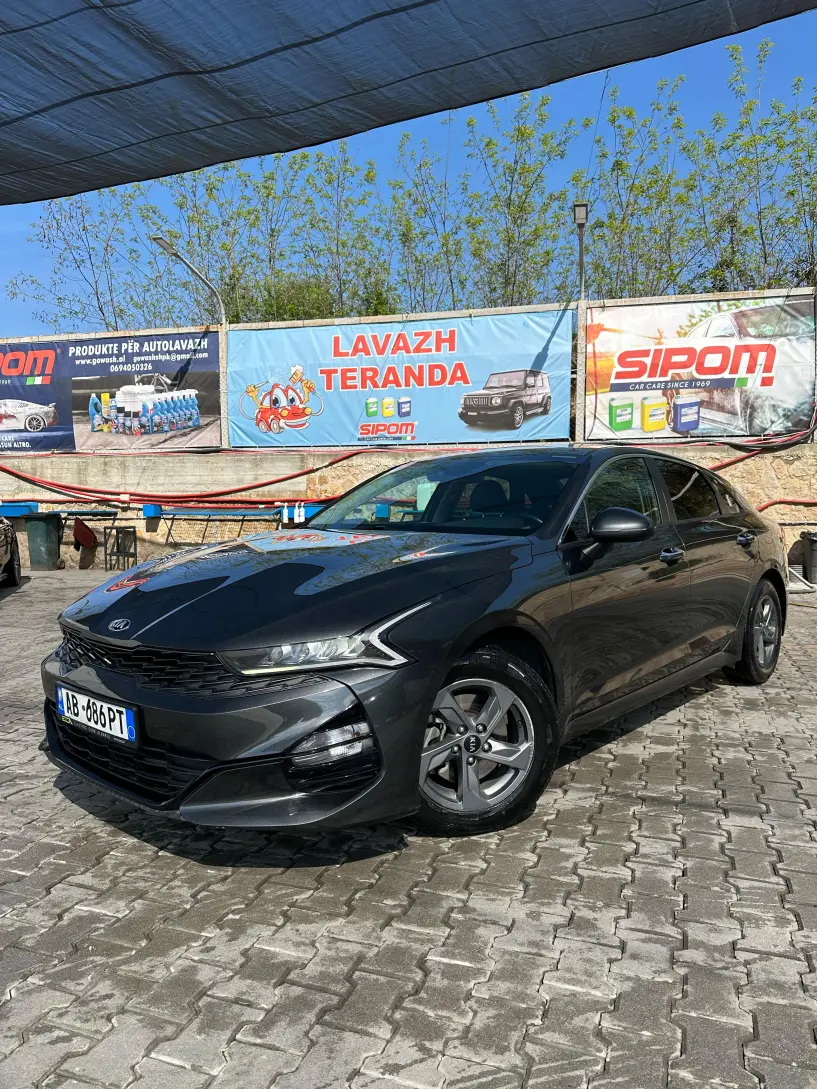 Louer une voiture à Tirana Louer une voiture à Tirana