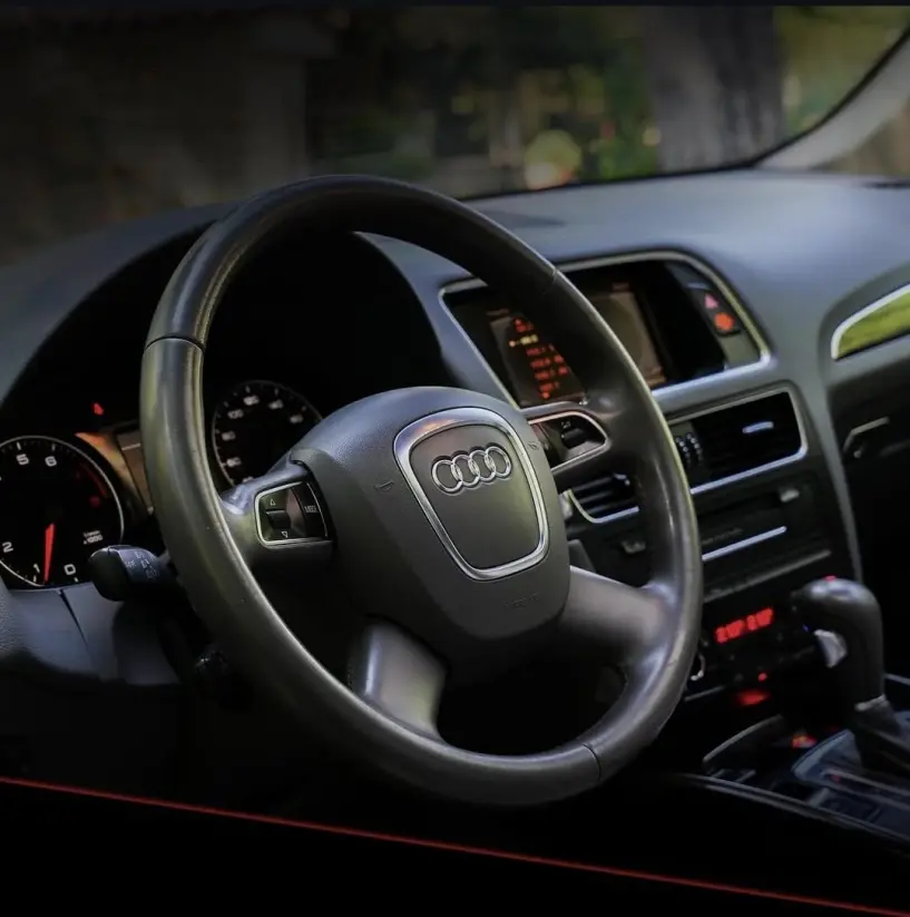 Noleggia un'auto a Tirana