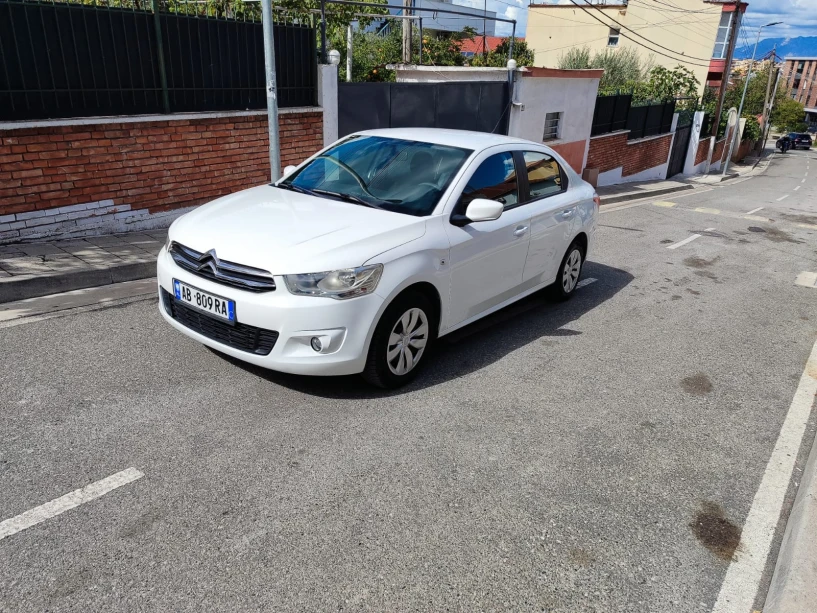 Rent a car in Tirana