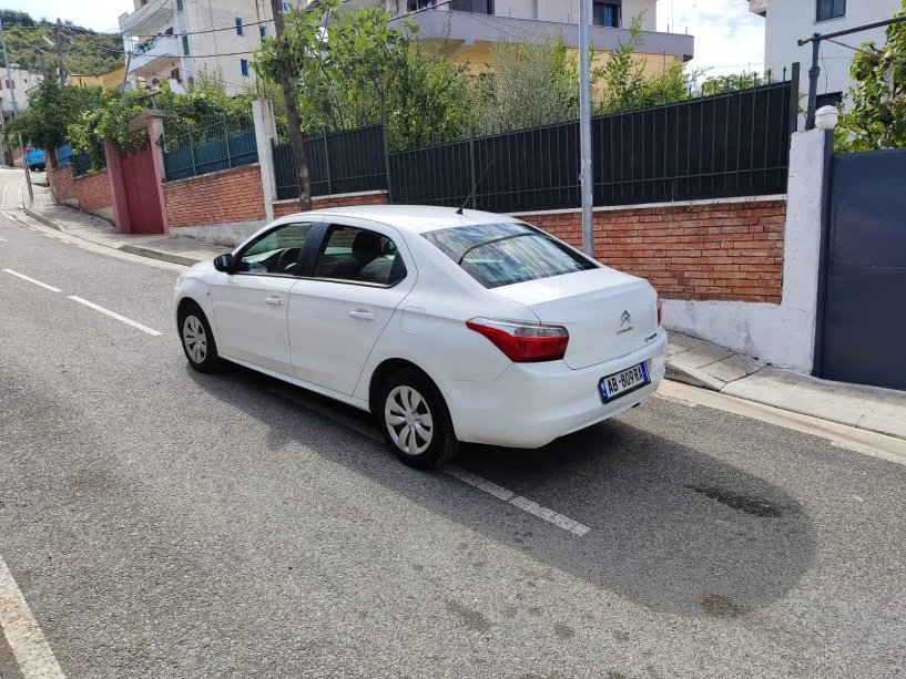 Rent a car in Tirana