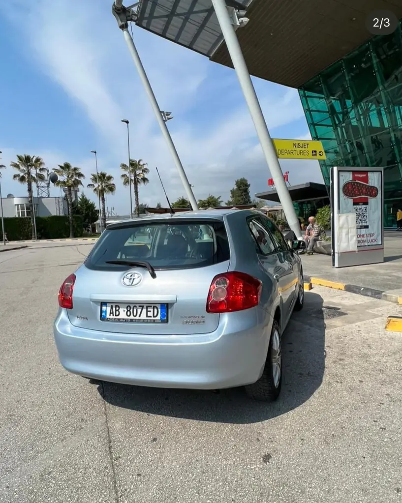 Alquila un coche en Tirana Alquila un coche en Tirana
