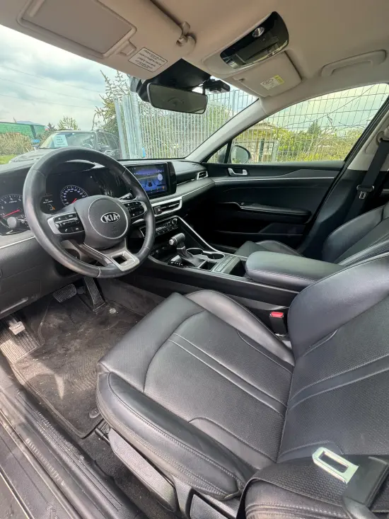 Wynajmij Kia Other z 2020 roku w Tirana