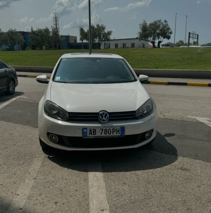 Rent a car in Tirana