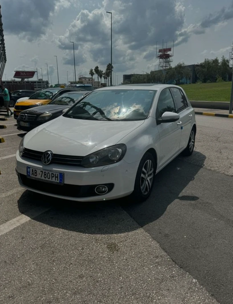 Rent a car in Tirana