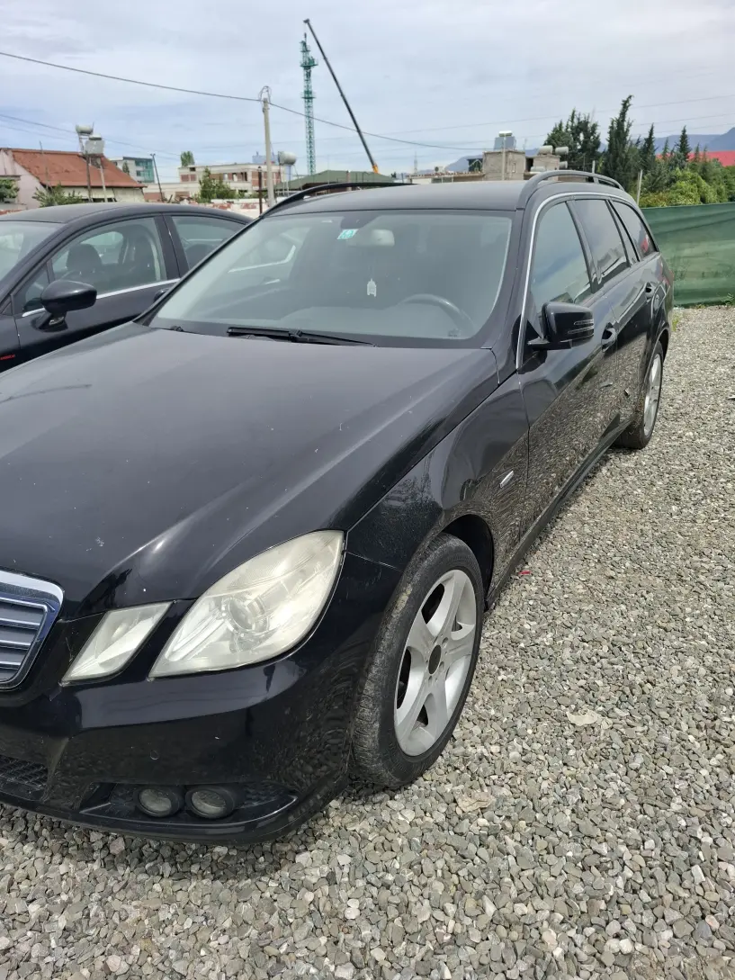 Louer une voiture à Tirana Louer une voiture à Tirana