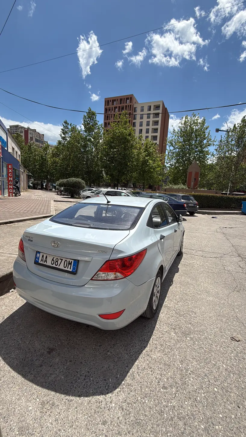 Wynajmij samochód w Tirana Wynajmij samochód w Tirana