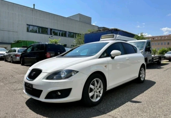 Rent a 2011 Seat Leon in Tirana