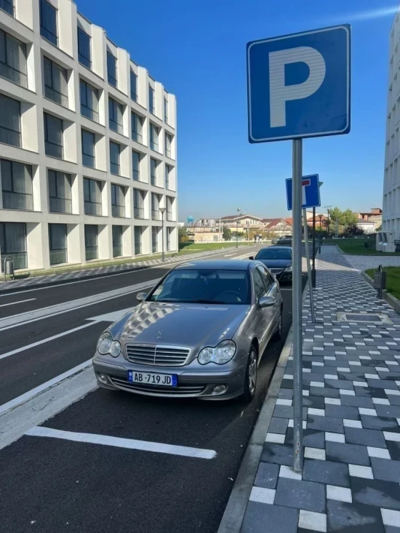 Rent a car in Tirana