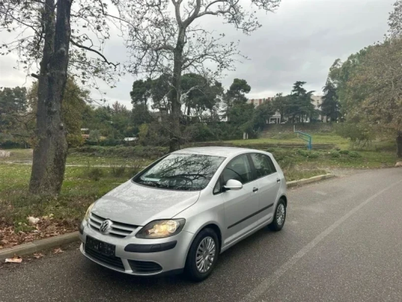 Rent a car in Tirana