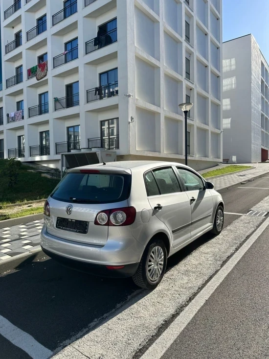 Rent a 2008 Volkswagen Golf Plus in Tirana