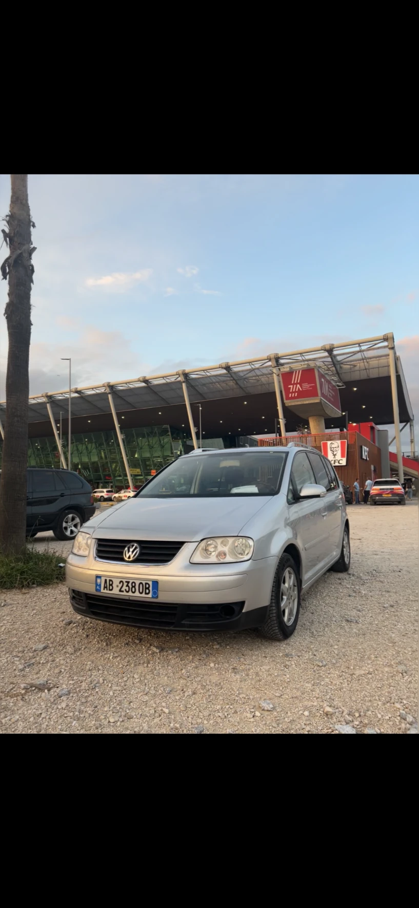 Alquila un coche en Tirana