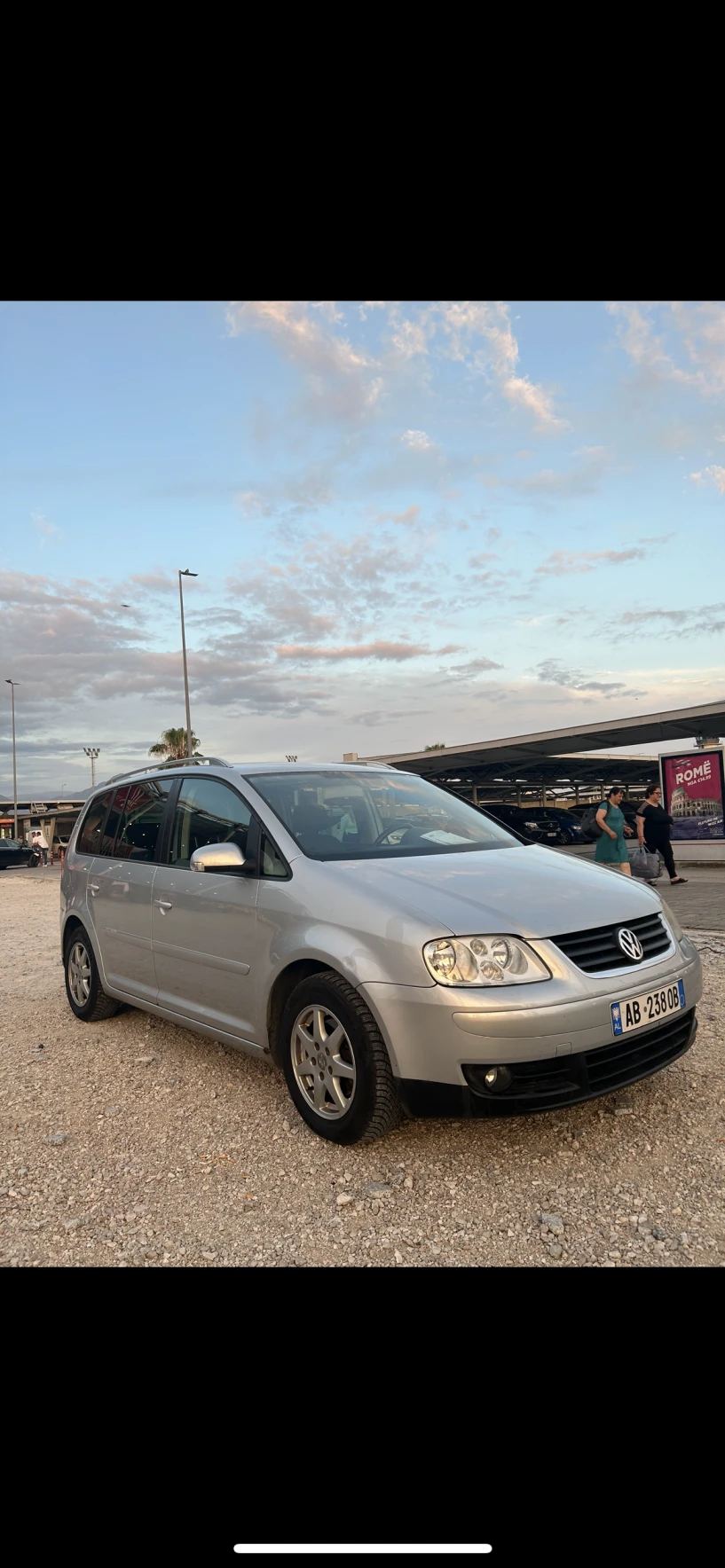 Alquila un coche en Tirana