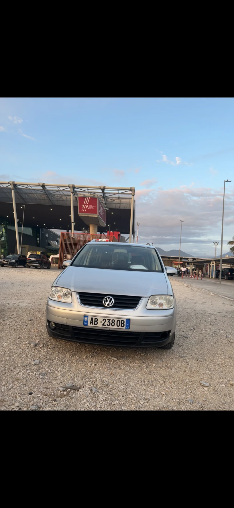 Alquila un coche en Tirana