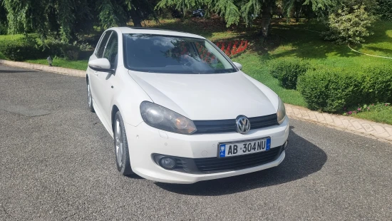 Rent a 2013 Volkswagen Golf 6 in Tirana