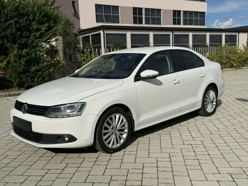 Louer une voiture à Tirana