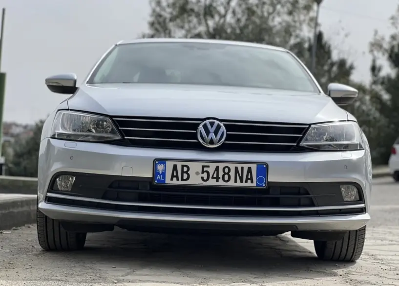 Wynajmij samochód w Tirana