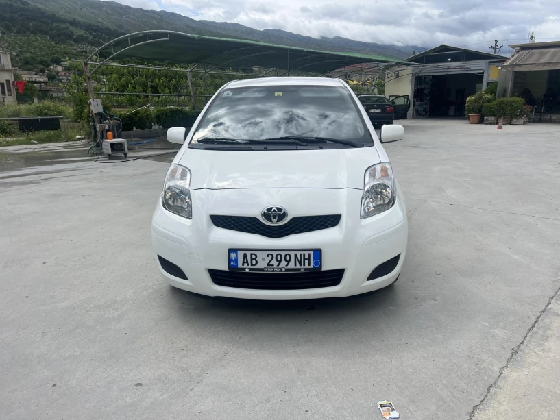 Rent a car in Gjirokastër