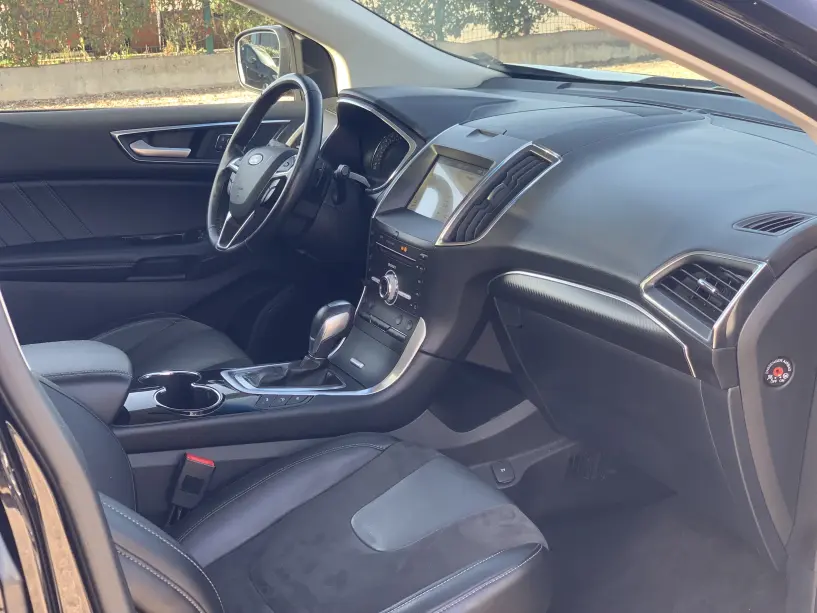 Wynajmij samochód w Tirana