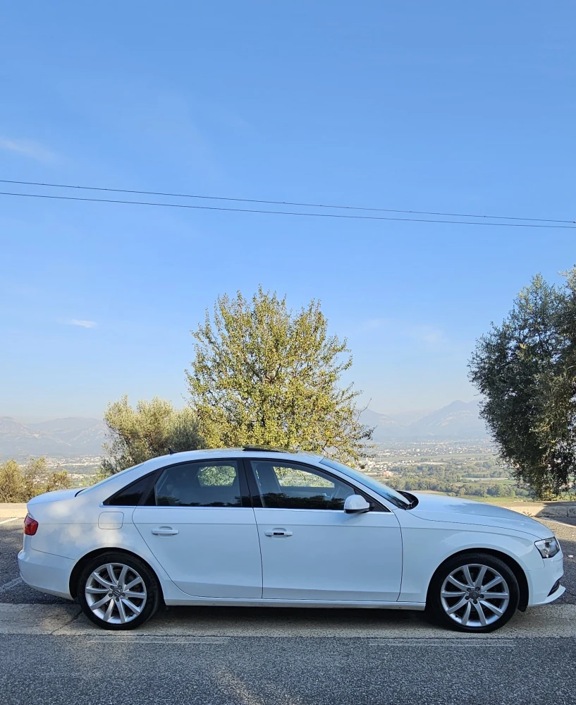 Louer une voiture à Tirana