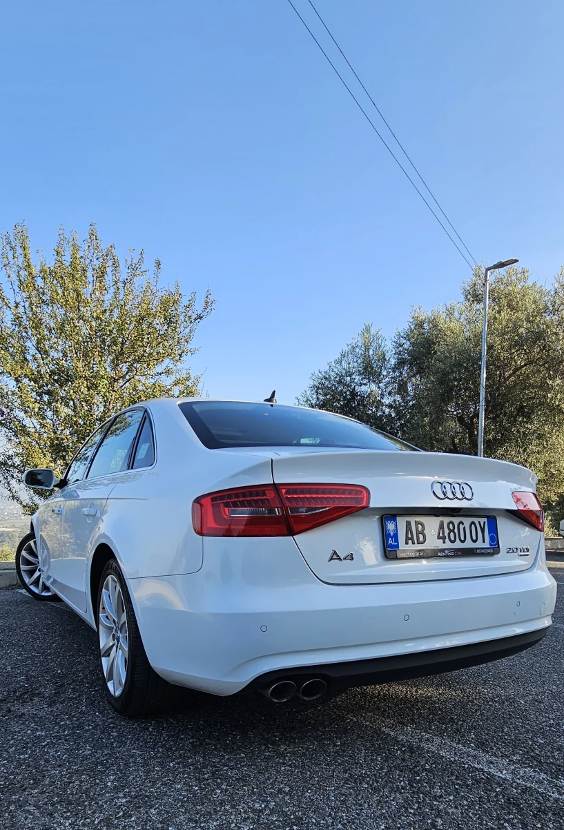 Louer une voiture à Tirana